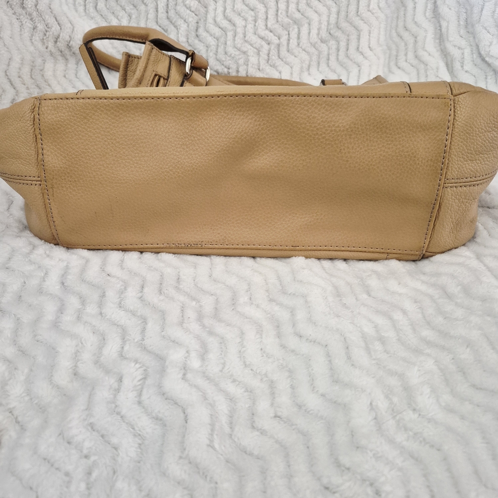 Tignanello Tan Shoulder Bag - Picture 12 of 15